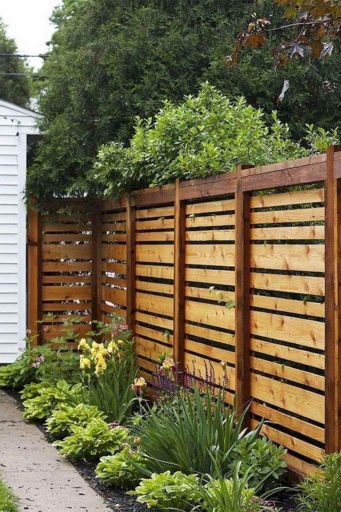 40 DIY Backyard Privacy Fence Design Ideas On A Budget