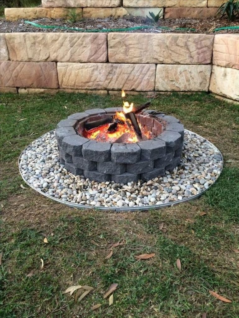 Backyard Fire Pit Ideas