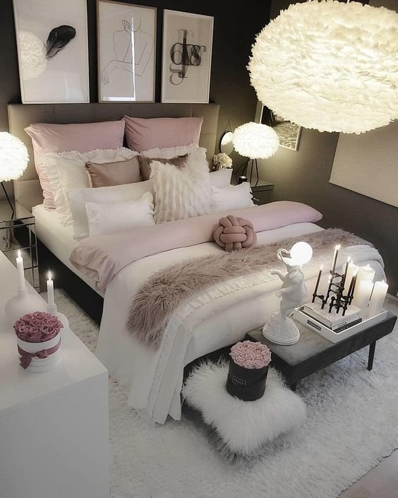 Bedroom Extra Cozy and Romantic