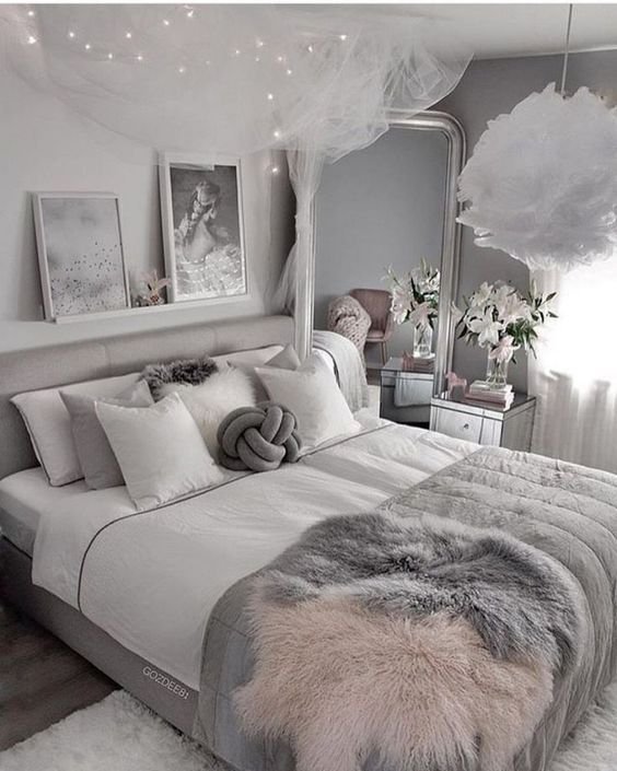 Bedroom Extra Cozy and Romantic