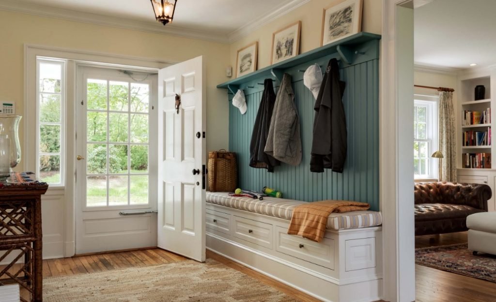 Small Mudroom Ideas 