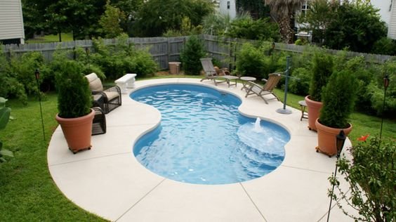 Small Pool Backyard Ideas And Tips on A Budget