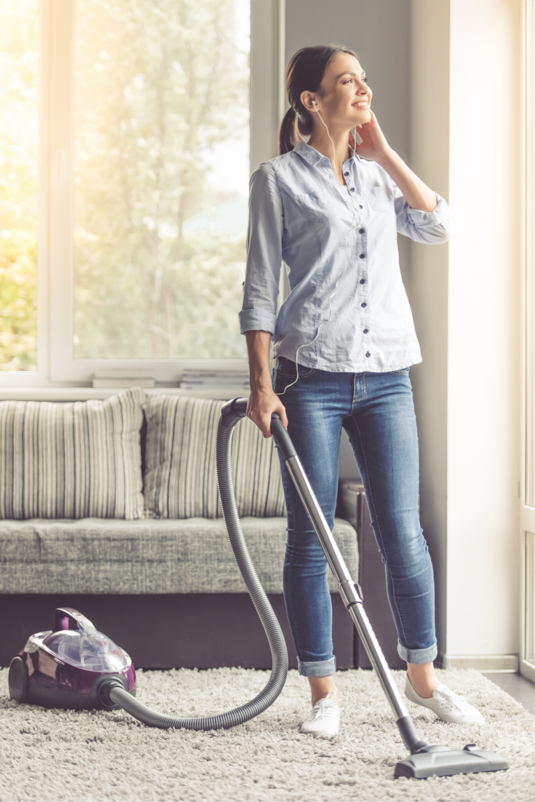 10 Vacuum Cleaning Tips for Your Floors