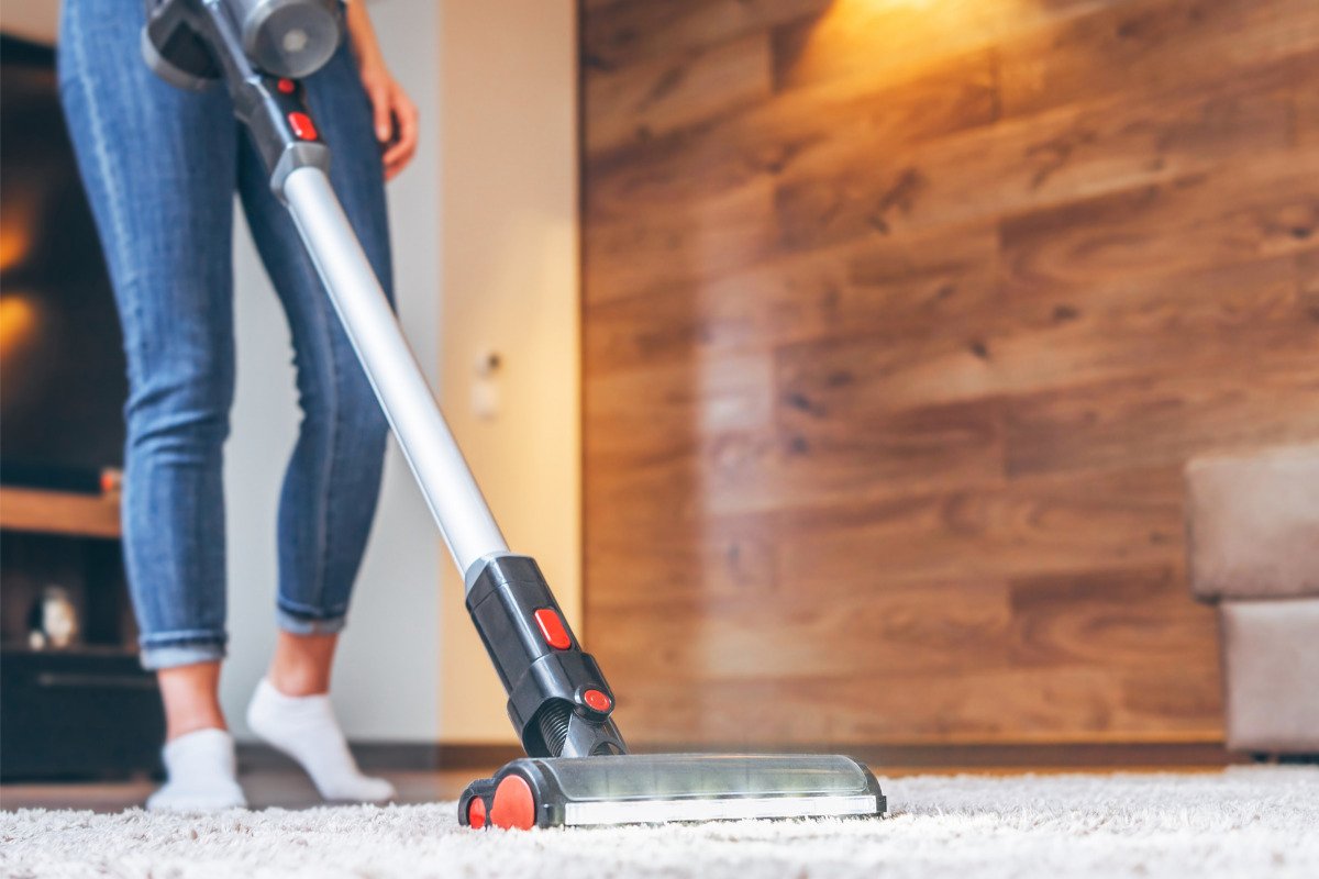 corded vs. cordless vacuum cleaners